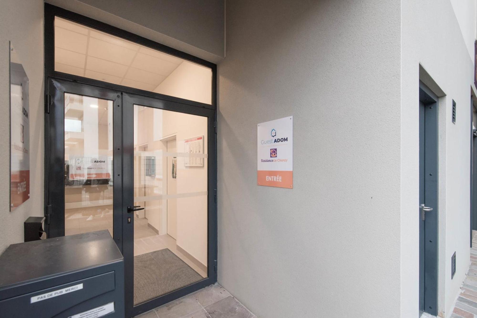 Nathan - Appartement Proche Gare Arrivee 2424 Le Mans Exterior photo